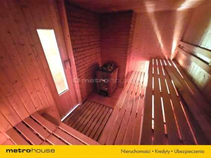 Nieruchomość komercyjna na sprzedaż, 307,04 m2, Lipa