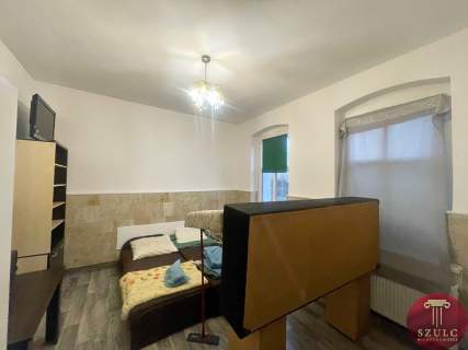 Lokal w centrum z miejscami parkingowymi