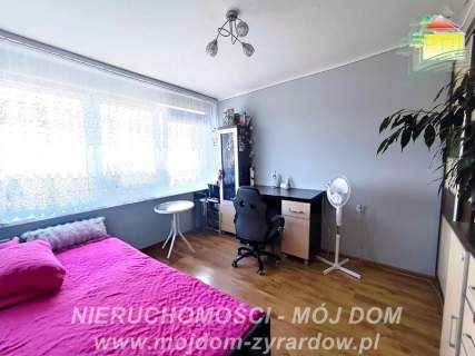 Zadbane, ustawne M-3 na spokojnym osiedlu.