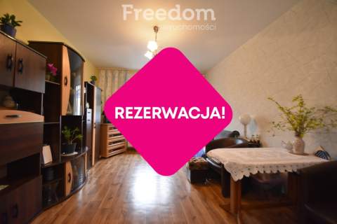 Kawalerka na sprzedaż z lokalem usługowym.