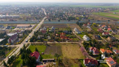 Św. Katarzyna 2182 m2 budowlana - MPZP