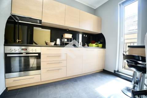 Kawalerka 27 m Balkon garaż PKP Gocławek
