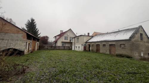 4,6 ha gruntu Dom 150 m Las 0,5 ha Duży pot