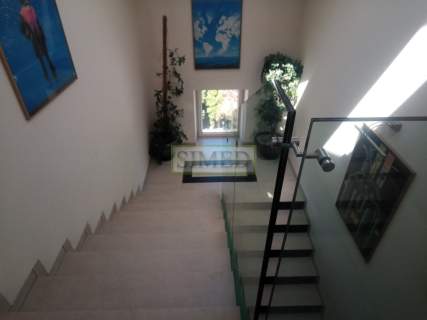 Wysoki standard,dostęp24h,parking,recepcja,cisza