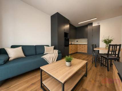 3 pokoje z balkonem 50,6 m2 centrum