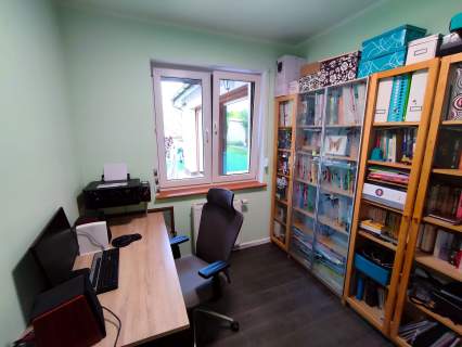 Dom wolnostojący 173,5 - 926m2 5 pokoi garaż antresola ogród