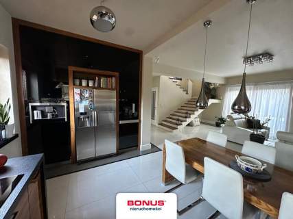 Komfortowy dom 185m2 przy jeziorze