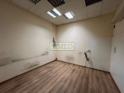 Pofabryczny klimat, ochrona, parking , dostęp24h