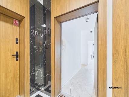 Plaza Tower II 56,12 m klimatyzacja garaż
