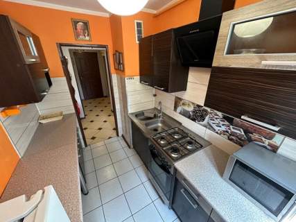 2 pokoje z balkonem, Powstańców Śląskich 8