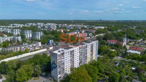 49 m2 2 pokoje z osobną kuchnią Balkon loggia z widokiem na z