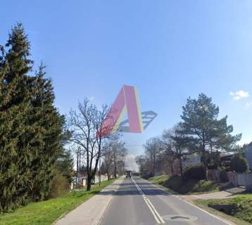 Boczna , spokojna ulica w Zabierzowie