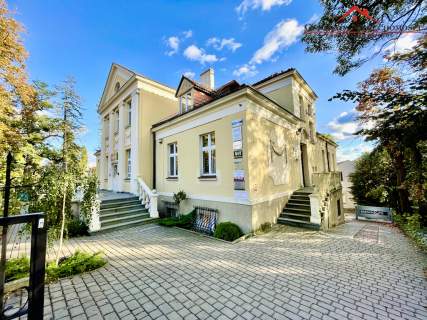 Prestiżowy pałacyk na sprzedaż 