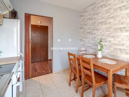 Zadbane 2 pokoje z balkonem Spokojne osiedle