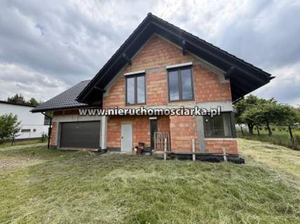 Nowy dom o bardzo funkcjonalnym układzie 207 m2
