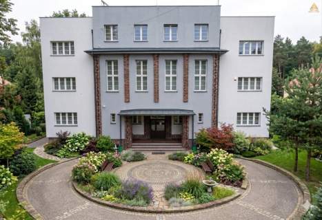 Budynek MIESZKALNO - BIUROWY, SKM Ursus