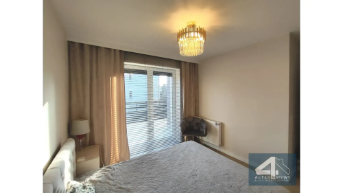 Dwupoziomowy apartament z dużym ogrodem