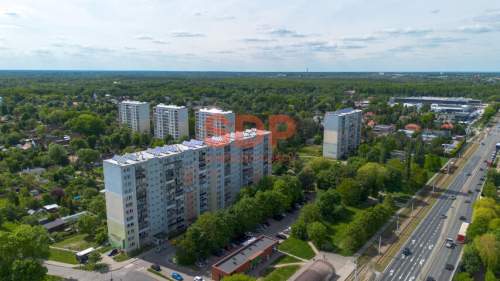 49 m2 2 pokoje z osobną kuchnią Balkon loggia z widokiem na z