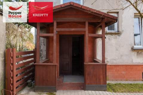Dom podzielony na trzy niezależne mieszkania