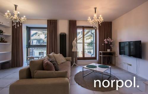 Przestronny dwukondygnacyjny apartament, Kazimierz