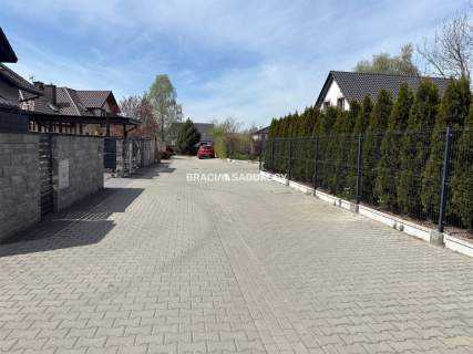 Atrakcyjna działka ul. Księdza Trockiego 6,16 a.