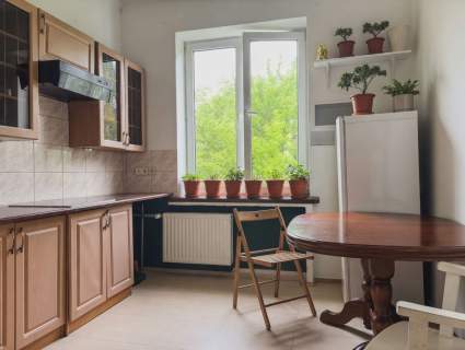 Klimatyczna kamienica pl. Szambeka, 2 piętro