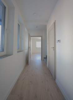 Lokal w ścisłym centrum, z parkingiem, 107 m2