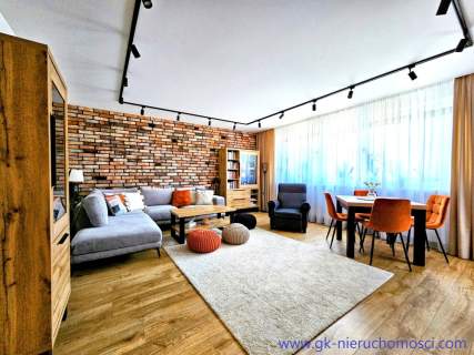 Po generalnym remoncie / Mieszkanie 104 m2 plus taras 14 m2 nad