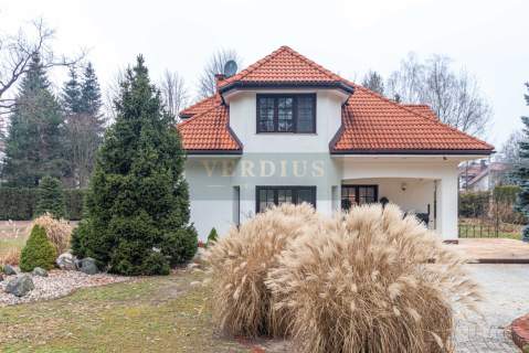 Dom z pięknym ogrodem 270m2, działka 2166m2