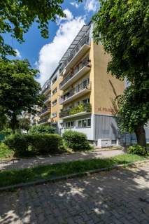 Rozkładowe M3 z balkonem na ogrodzonym terenie