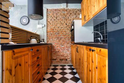 Sucha Beskidzka - lokal mieszkalny 111 m2 odrębna KW