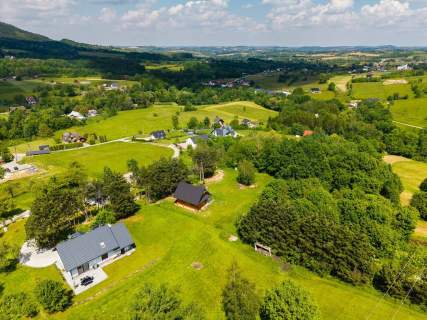 Urokliwy dom całoroczny, natura Skrzydlna