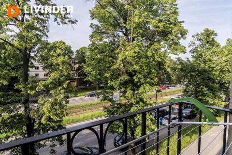 Po remoncie, dwustronne, słoneczne balkon,piwnica