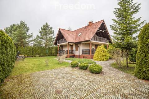 Piękny, letniskowy dom wolnostojący