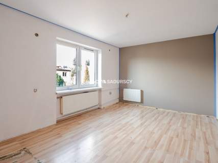 Rząska dom 250 m2 działka 6 arów ocieplony