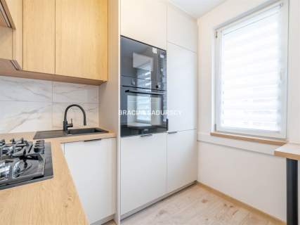 Świeżo wyremontowane 2 pokoje w centrum