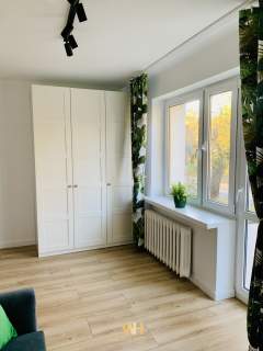 2 pokojowe 1 piętro balkon piwnica parning