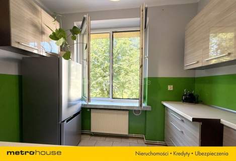 37,79m2 /1 piętro/ dobra lokalizacja/ niski czynsz