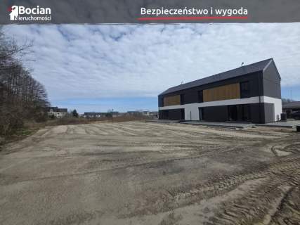 Nowoczesny bliźniak w wysokim standardzie 