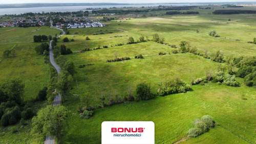 Działka z WZ pod dom jednorodzinny Pucice 1274m2