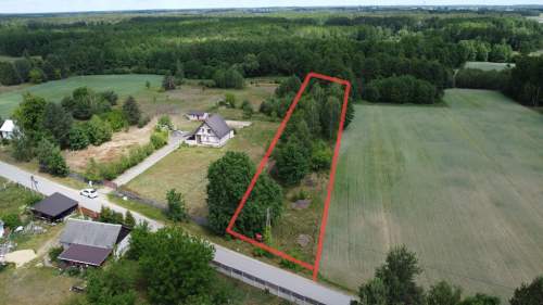 Działka budowlana 3000 m2 w Siekierce gm. Chotcza