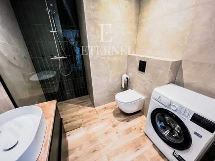 Luksusowy apartament z siłownią i kinem w centrum