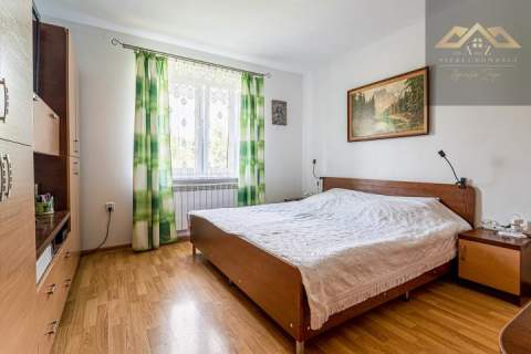 Dom w spokojnej zielonej lokalizacji