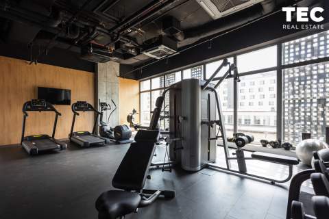 Zarabiaj lub zamieszkaj Siłownia i sauna w cenie