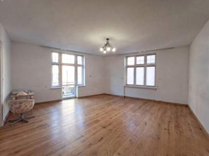 Ul Lea Przestronny lokal biurowy 70m2 do wynajęcia