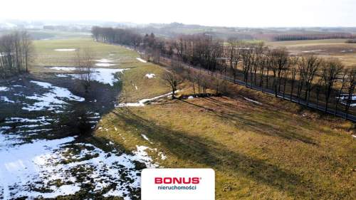 Duża działka z możliwością zabudowy