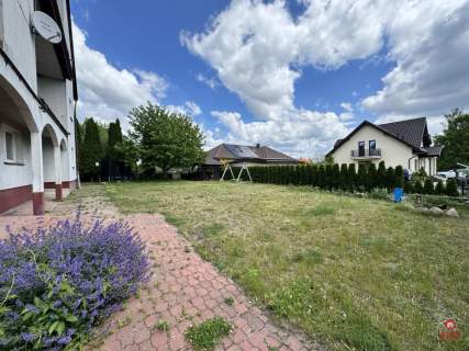 Dom z garażem obok Białegostoku