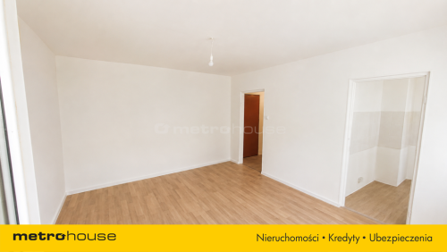 Kawalerka 27 m po remoncie. 100 m od metra 560 zł
