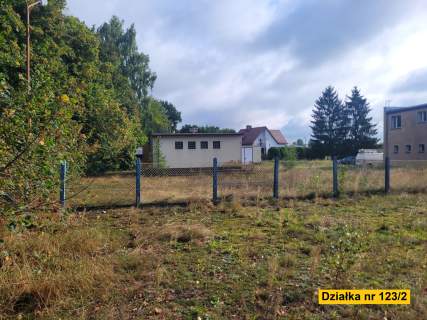 Dwa przetargi na działki inwestycyjne oraz budynki w Ińsku