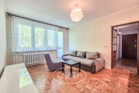ul. Cynowa / Balkon / Rozkład / Media Miejskie